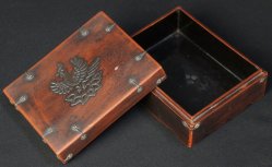 Tobacco case1900