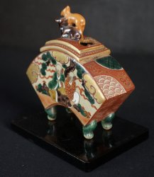 Kutani Sensu Koro 1900