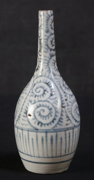Seto Karakusa Tokkuri 1800