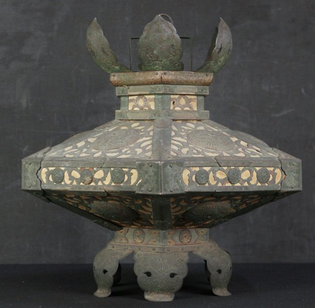 Temple oil lantern 1850