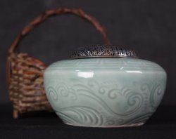 Vintage Celadon Koro 1970