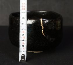 Kuro-Raku Kintsuki 1950