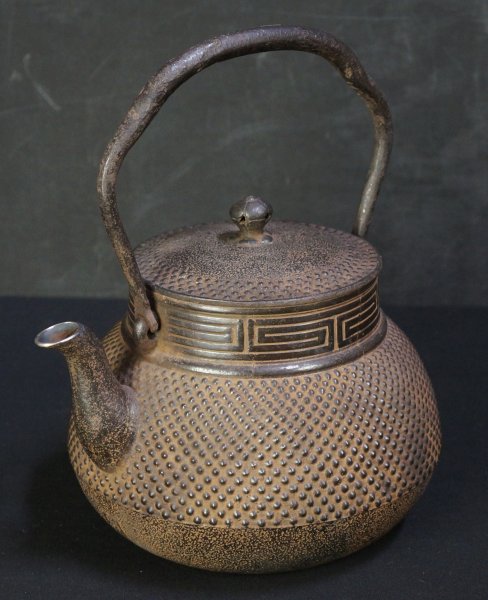 Silver spout Nambu 1900
