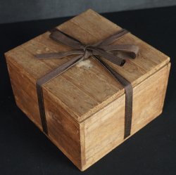 Oribe-Chawan Kintsuki1900