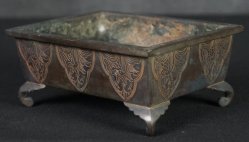 Ikebana Suiban 1900