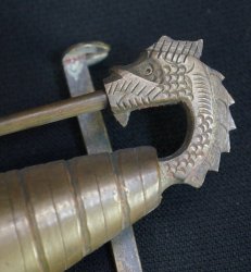 Dragon lock 1800