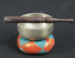 Zen bell Japan1950 temple