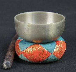 Zen bell Japan1950 temple