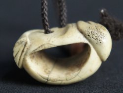 Ox bone Netsuke 1700