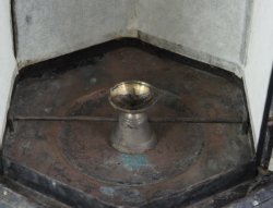 Temple Tsuridoro lamp1880