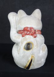 Tokyo Maneki Neko 1900 cat
