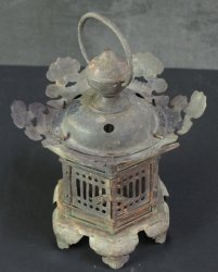 Antique temple lantern 1750 Tsuridoro