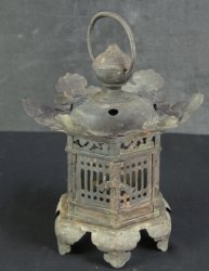Antique temple lantern 1750 Tsuridoro