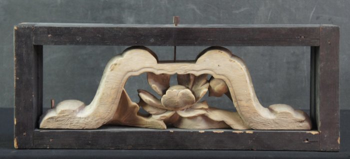 Tsubaki temple ornament 1800