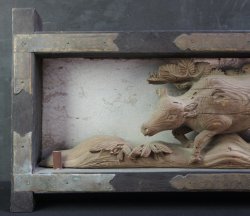 Antique temple Ushi 1800