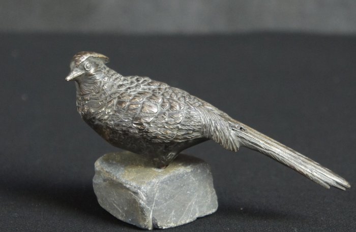 Bird sculpture 1900 Bunchin