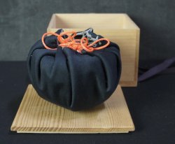 Kuro-Raku-Chawan1900