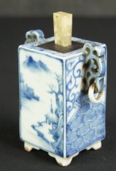 Imari Koro censer sculpture1850