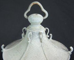 Tsuridoro lantern 1900 garden