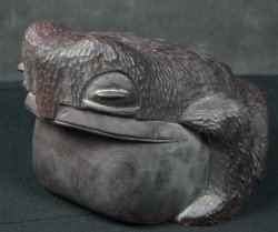 Kaeru carving 1950s