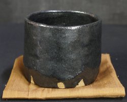 Kuro-Oribe winter cup 1900s