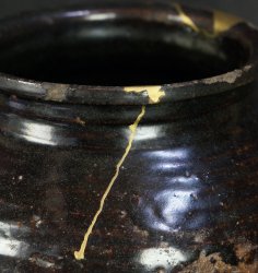Mino Tsubo tea vase 1600