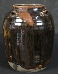 Chatsubo tea vase 1900