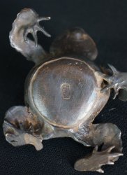 Kaeru frog sculpture 1900