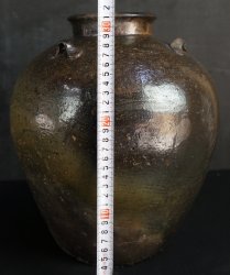 Bizen Chatsubo vase 1900