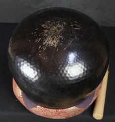 Temple chanting bell 1960