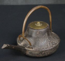 Sansui Tetsubin kettle 1800
