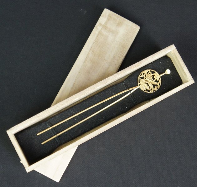Ajisai-Kiku hair pin 1900
