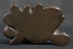 Antique bronze Suiteki 1700