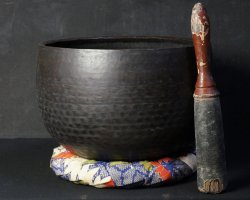 Antique Buddhist bronze bell 1781