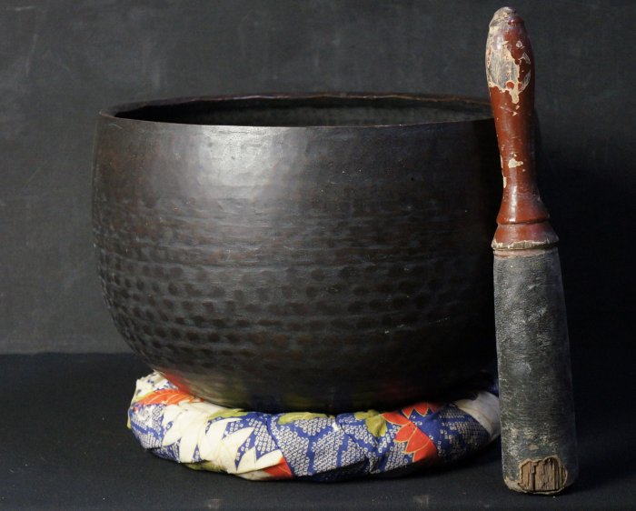 Antique Buddhist bronze bell 1781