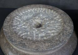 Antique Chausu tea mill 1800