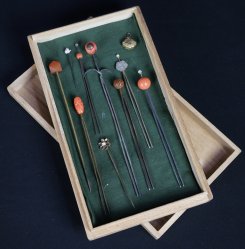 Antique hair pins coral 1850