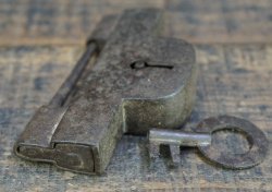 Antique Japan iron Kagi 1800