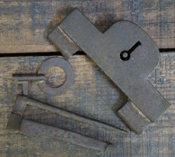 Antique Japan iron Kagi 1800