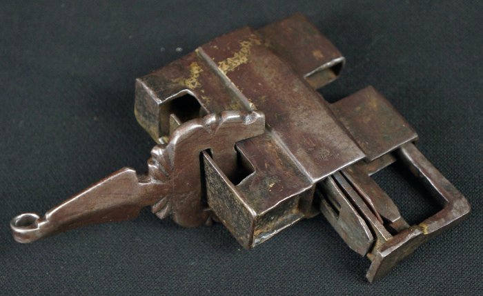 Antique Japan padlock 1700