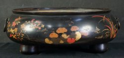 Antique Maki-e brazier 1700