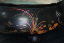 Antique Maki-e brazier 1700