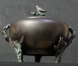 Bamboo bronze Koro 1970