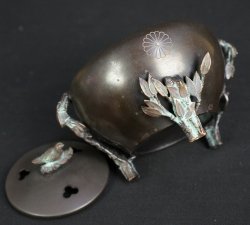 Bamboo bronze Koro 1970
