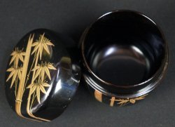 Bamboo tea caddy 1900