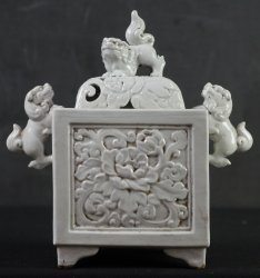 Banko-Yaki censer 1900