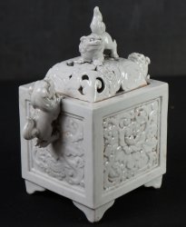 Banko-Yaki censer 1900