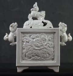 Banko-Yaki censer 1900