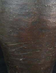 Bizen Chatsubo vase 1700