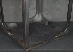 Bonsai stand 1950 muttered